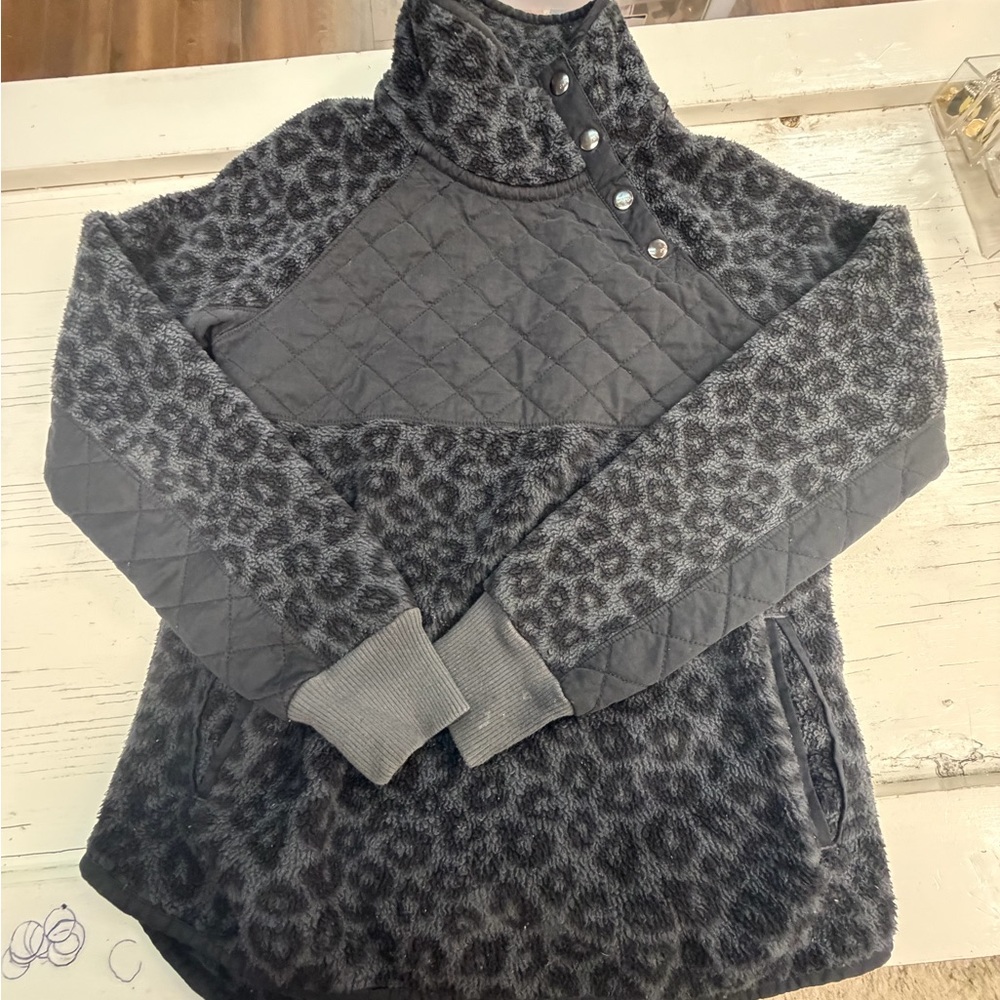 Abercrombie & Fitch Charcoal Leopard Print Sweater